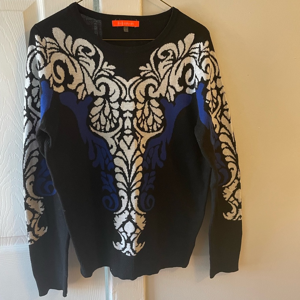Lulumari Sweater